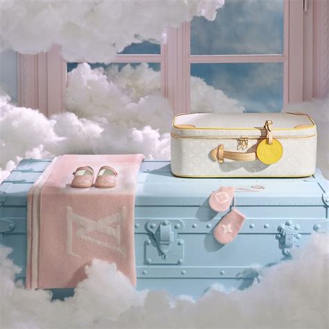 collezione primavera estate bambino louis vuitton|louis vuitton newborn clothing.